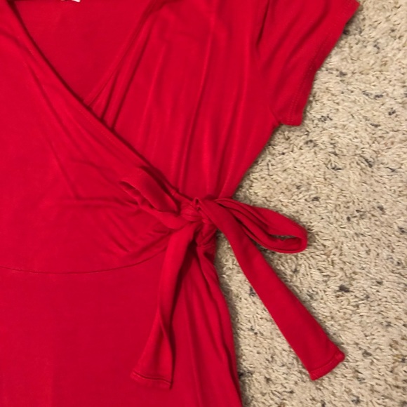 RED DRESS - Picture 3 of 4